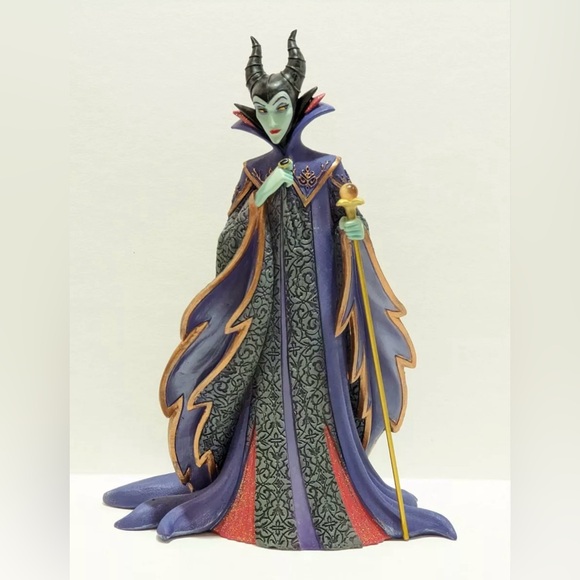 Disney Showcase Couture de Force Maleficent From Sleeping Beauty Movie 6000816 - Picture 1 of 5